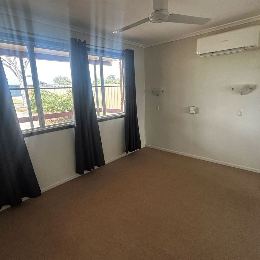 11 King Street, 4718, Moura Qld - Photo 1