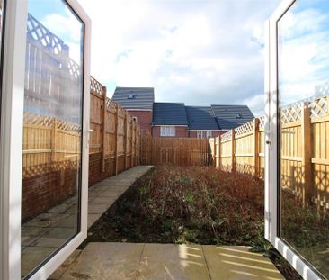 2 bedroom Terraced House to rent in Elm Road, Blaydon-On-Tyne, Tyne... - Photo 3