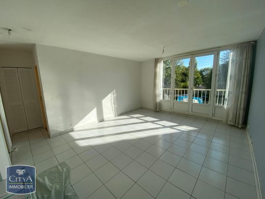 Location Appartement 4 pièces 75m² LE PLESSIS TREVISE 94420 - Photo 1