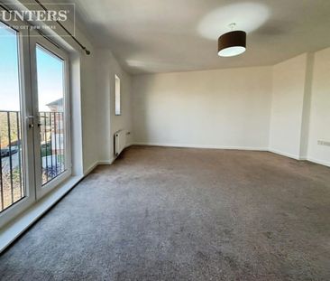 2 bedroom Flat To Let - Photo 1