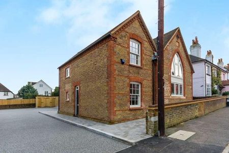 Down Road, Merrow, GU1 - Photo 3