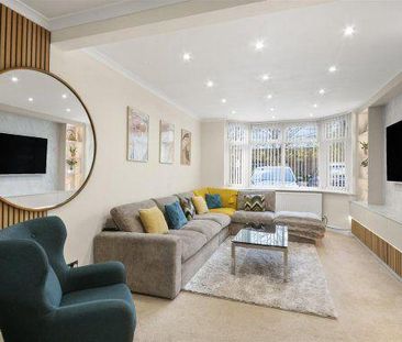 4 bedroom semi-detached house to rent - Photo 5