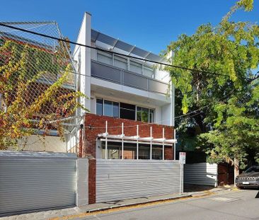 Stunning rooftop terrace with unique views! - Photo 4