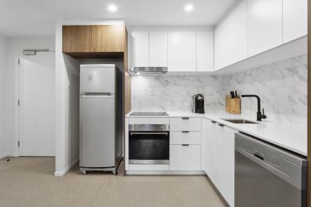 Grand Centeral Towers - Photo 5