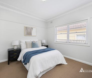 Comfortable 4-Bedroom Family Home - Water Included - Photo 5