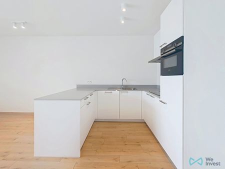 Appartement met twee slaapkamers in Schaerbeek - Photo 3