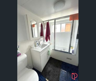 A Bright Beginning on Shorland Place - Photo 5