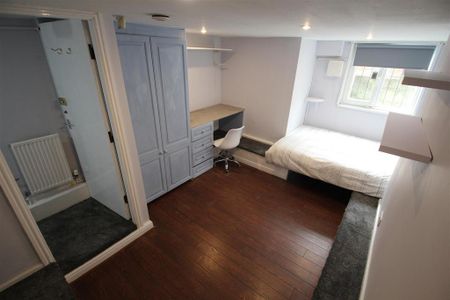 5 bedroom terraced house to rent - Photo 3