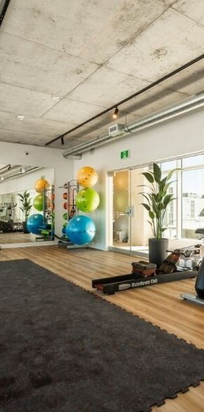 Bachelor - 5460 Sherbrooke E Street, Montréal - Photo 2