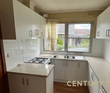 Spacious Family Home in a Peaceful Doveton Location - Photo 6