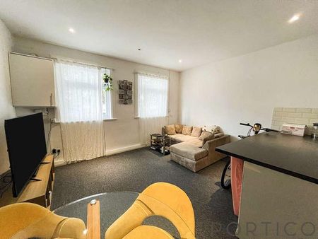 Barking Road | Plaistow |, E13 - Photo 4