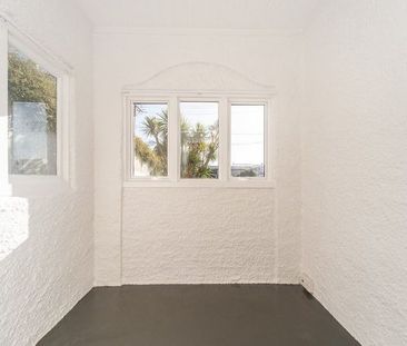 2-Bedroom Home Near Wellington Airport - Photo 3