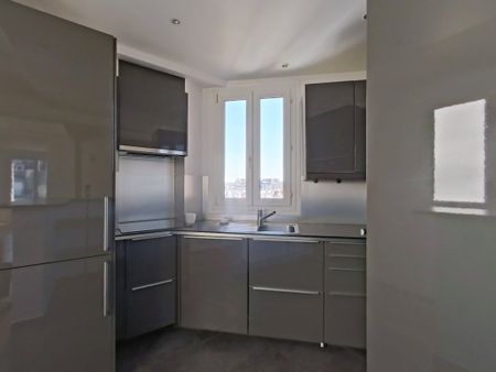 Location Appartement 2 pièces 68m² PARIS 7ème - Photo 4