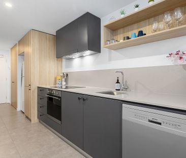 A new lease begins at Midnight - Photo 1