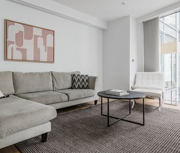 Central Saint Giles Piazza - Photo 2