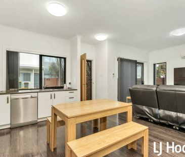Convenient location! - Photo 2