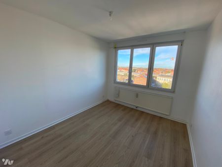 Très bel appartement avec deux chambres, place de parking et cave - Photo 3