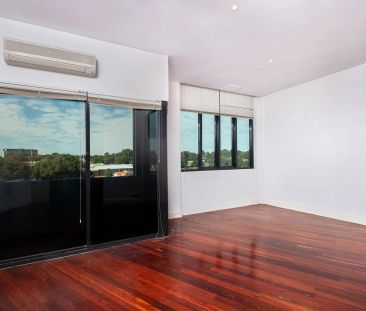 Oversized Apartment Located In The 'Chocolate Factory' - Photo 2