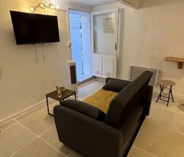 Type 1 Avec Coin Nuit Meublé dans le Centre-Ville - Photo 1