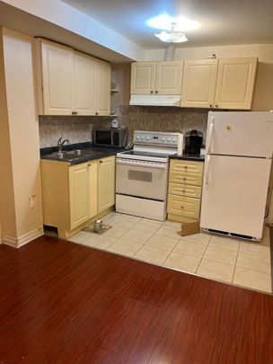 For Lease - 5450 Glen Erin Drive Unit# Basement, Mississauga, Ontario - Photo 1