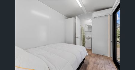 Brand New 1 Bedroom Homes for Rent - Water Usage included! - Photo 3