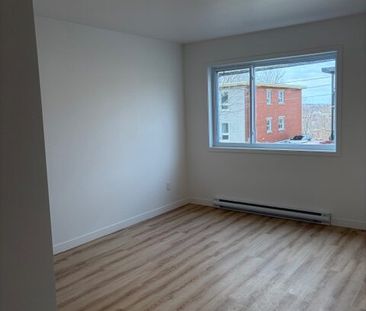 538 Rue Saint-Michel, Sherbrooke, (Vacant) QC J1E 2L1 - Photo 4