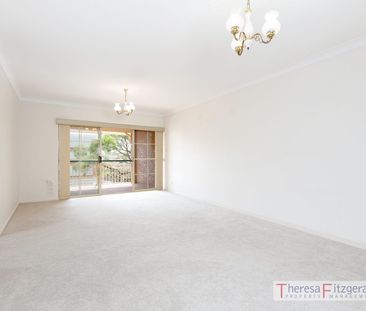 2 BEDROOM UNIT IN A QUIET BLOCK - Photo 2