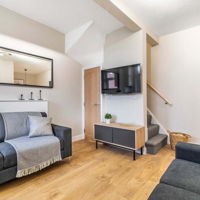 1 bedroom in a house share to rent - Photo 1