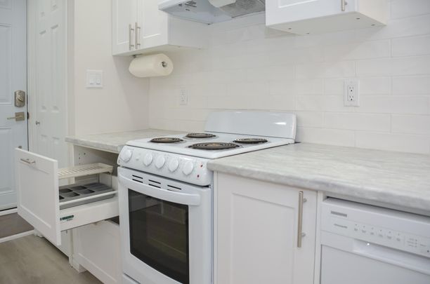 For Lease - 75 Coney Road Unit# (Bsmt), Toronto, Ontario - Photo 1