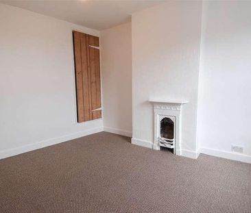 Alvechurch Road, Birmingham, West Midlands, B31 - Photo 1