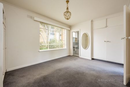 15/1 Rockley Rd, South Yarra - Photo 3