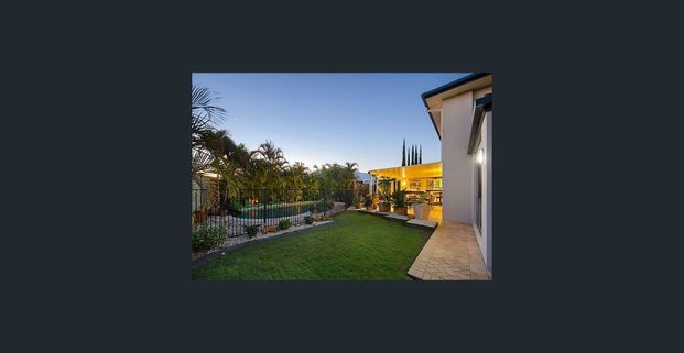 5 Bedrooms + tropical pool (rent increasing to $1180pw 9th February 2026) - Photo 1