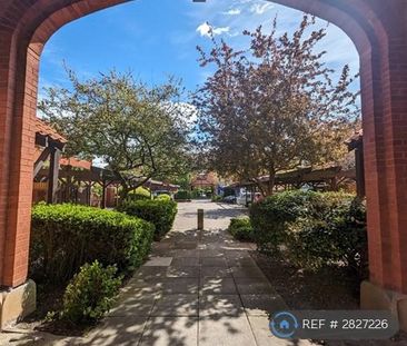 2 bedroom semi-detached house to rent - Photo 4