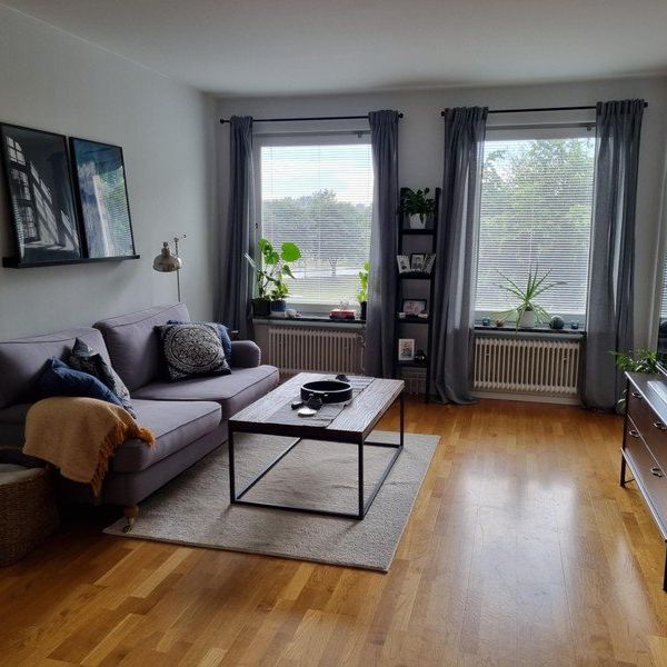 Tingvallavägen, Märsta - Photo 1