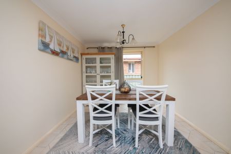 4 Bedroom Home with Pool for Rent - Photo 5