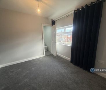 3 bedroom terraced house to rent - Photo 3