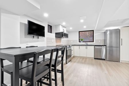 For Lease - 343 Prince Edward Drive Unit# Lower Level, Toronto, Ontario - Photo 2