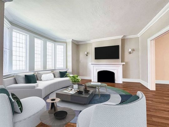 For Lease - 33 Whitehall Road Unit# Main, Toronto, Ontario - Photo 1