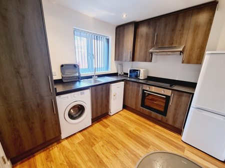 2 Bed Student Accommodation - Photo 4