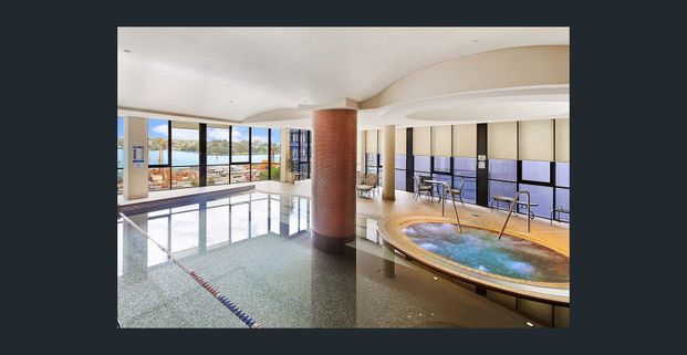 LUX MILLION DOLLAR VIEWS + HIGH END FURNISHED APARTMENT + GYM + POOL - Photo 1