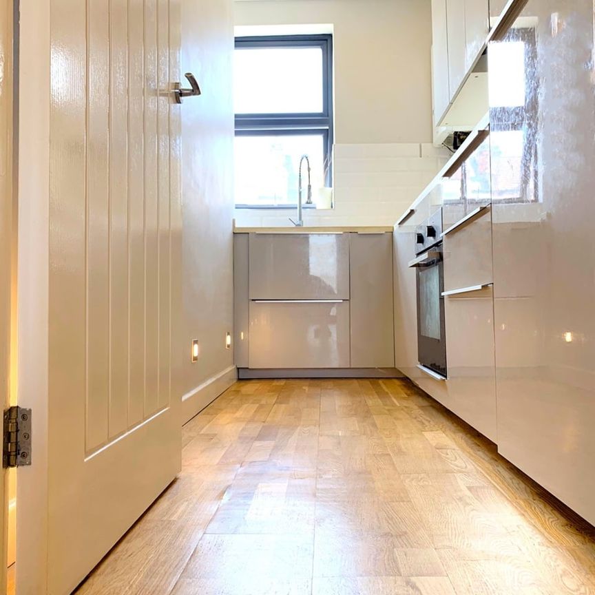 1 Bed Flat, High Street, CR7 - Photo 1