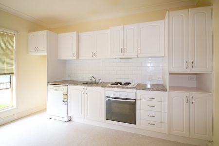 Spacious One Bedroom Property in Town - Photo 3