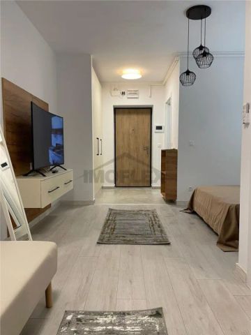 Garsoniera | Hils Brauner | Metrou - Fotografie 2