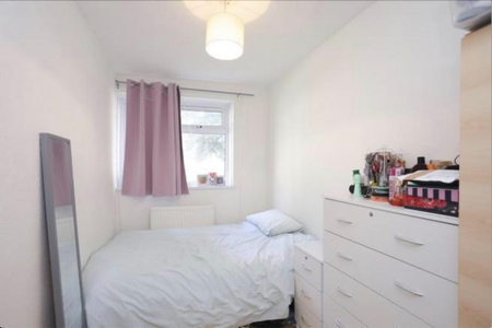 4 bedroom apartment to rent - Photo 3