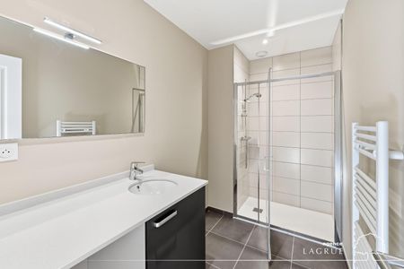 Location Appartement 3 pièces 65m² VICHY 03200 - Photo 2