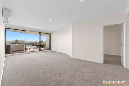 Some of the most iconic views in Canberra! - Photo 2