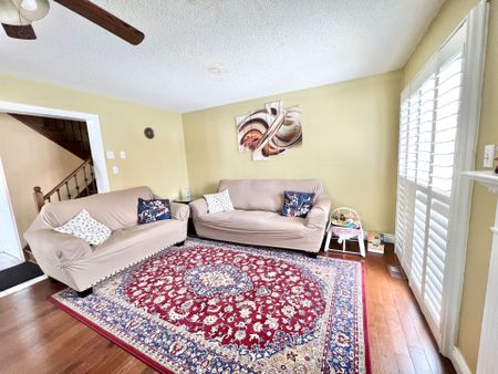 For Lease - 2 Palmolive Street, Brampton, Ontario - Photo 3