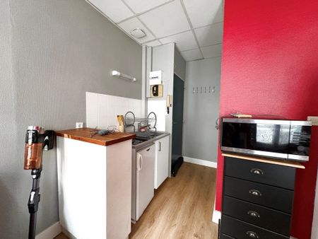 Location Appartement 1 pièce 18m² BORDEAUX 33000 - Photo 3