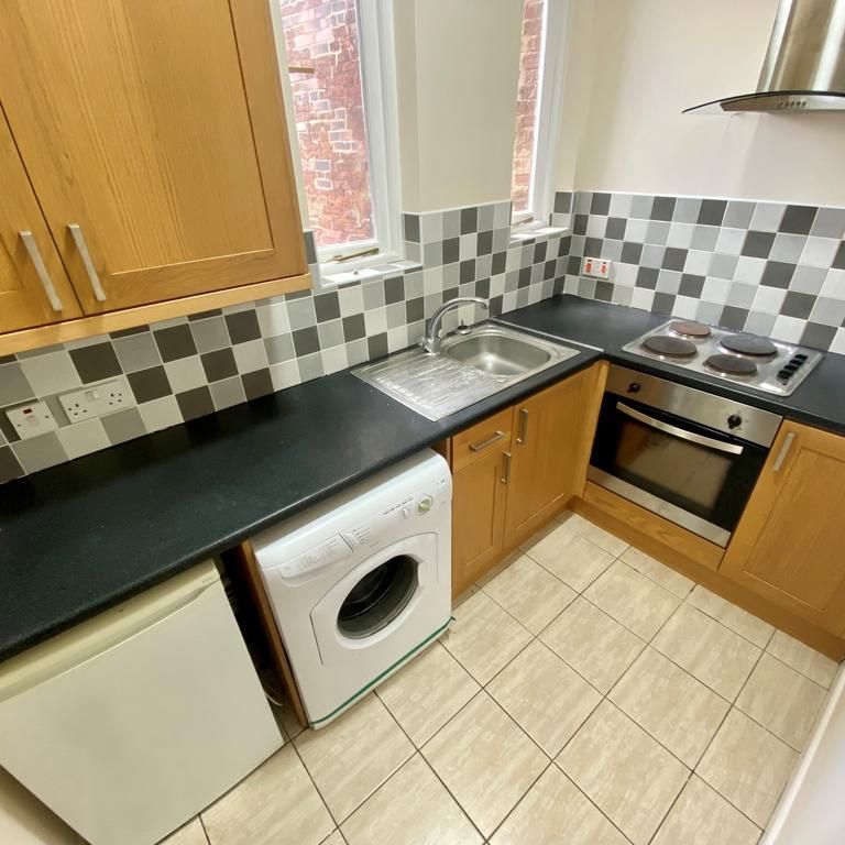 1 bedroom flat to rent - Photo 1