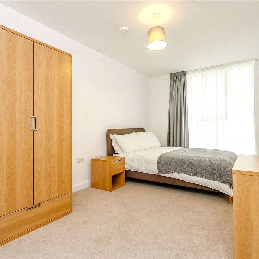 2 BED 1 BATH APARTMENT | AVAILABLE NOW | IN HIGH DEMAND | PARKING AVAILABLE | PRIME LOCATION | 24-HOUR CONCIERGE | RESIDENTS GYM - Photo 1